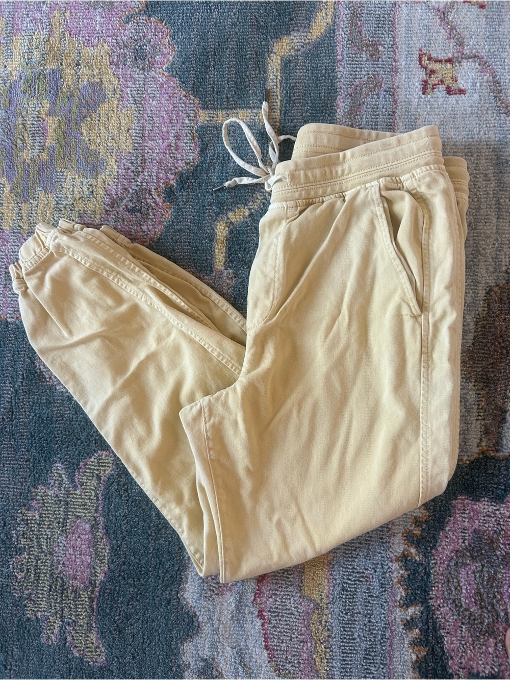 Women’s Drawstring Jogger Pants - butter yellow